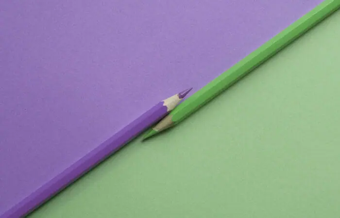 Die Bedeutung von Design im Business und seine Auswirkung auf das Unternehmensergebnis 1 Farbstifte Background